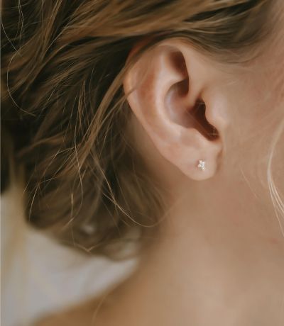 クロス ダイヤモンド ピアス